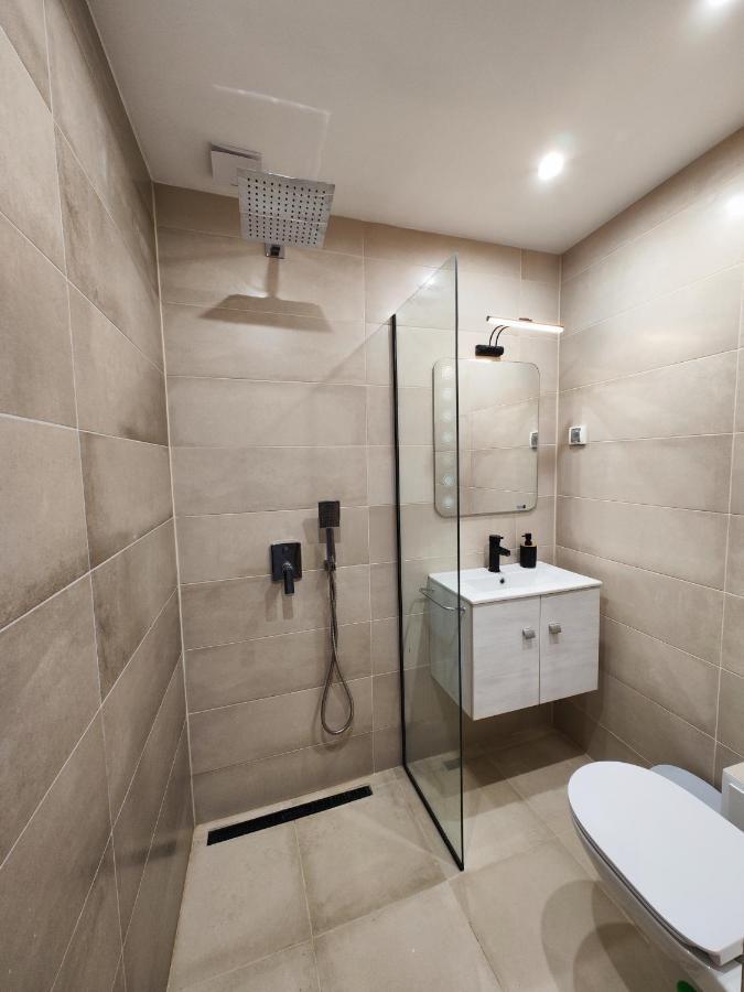 Apartmán Apart Sofia Lion Bridge 2Bdr Self Check In Exteriér fotografie